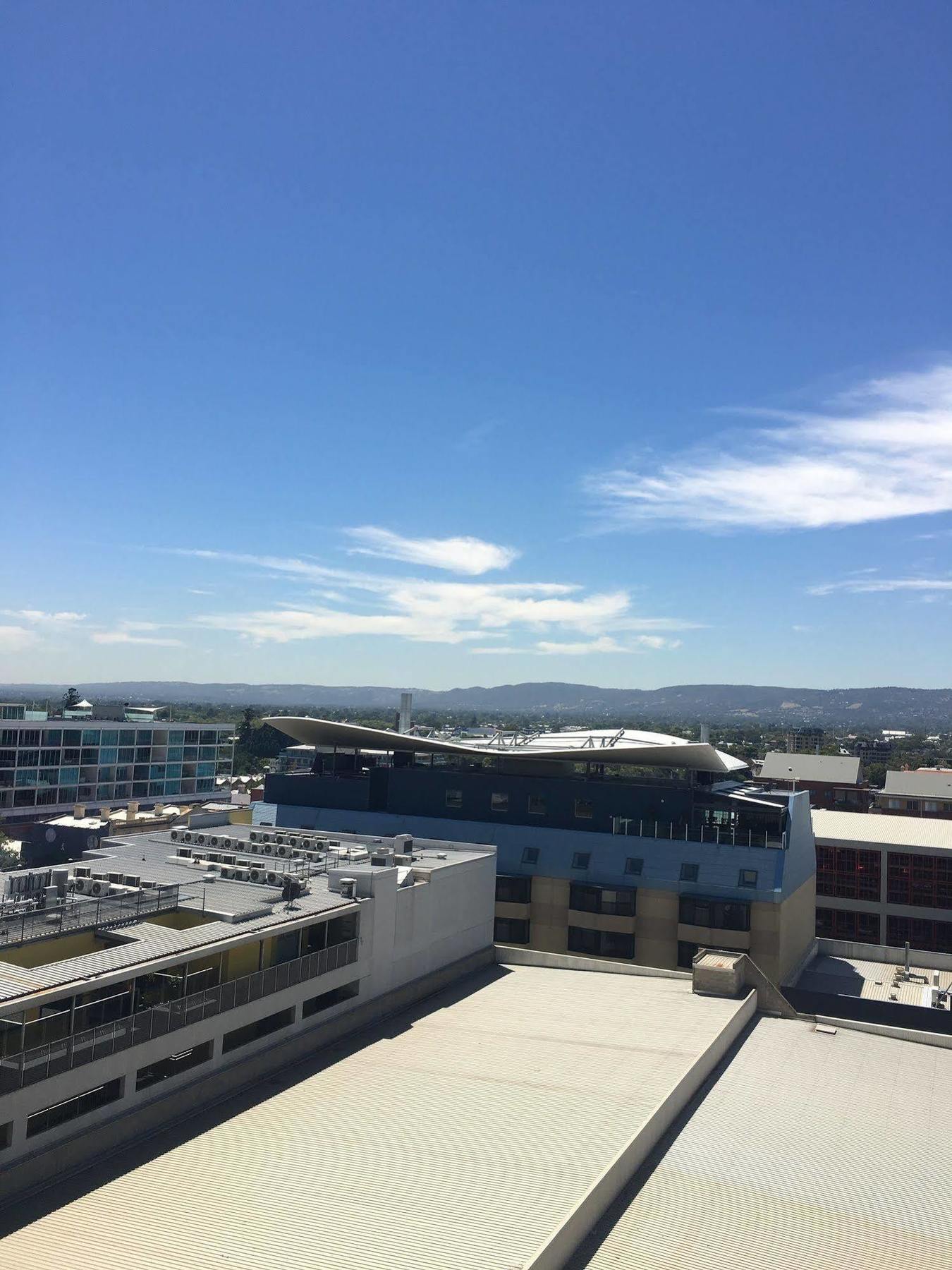 Luxury In The Sky On Hindmarsh Square Apartment Adelaide Luaran gambar